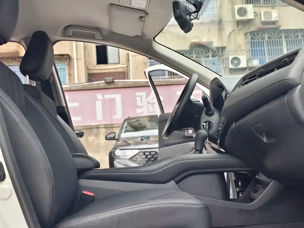 Honda Vezel — миниатюра 10
