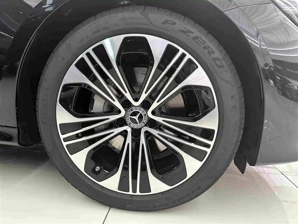 Mercedes-Benz E-Class E 2026 E 300 L Luxury