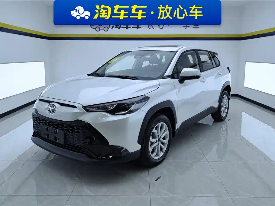Toyota Frontlander 2024 2.0L CVT Lead plus
