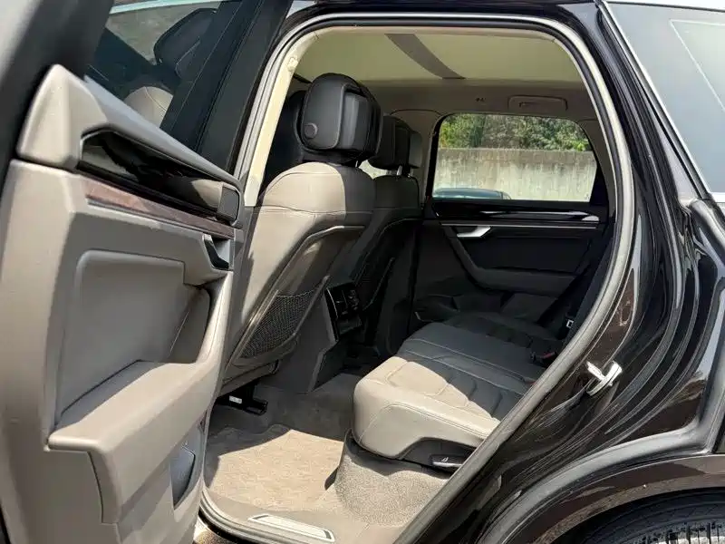 Volkswagen Touareg 2020 3.0TSI VI