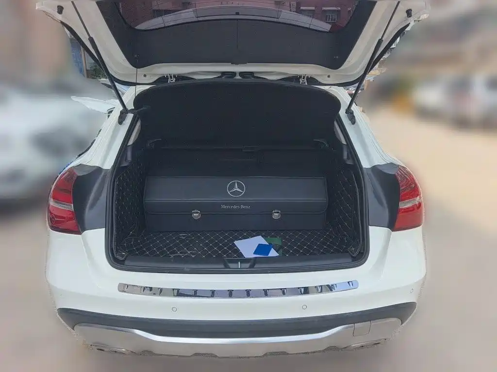 Mercedes-Benz GLA — миниатюра 20