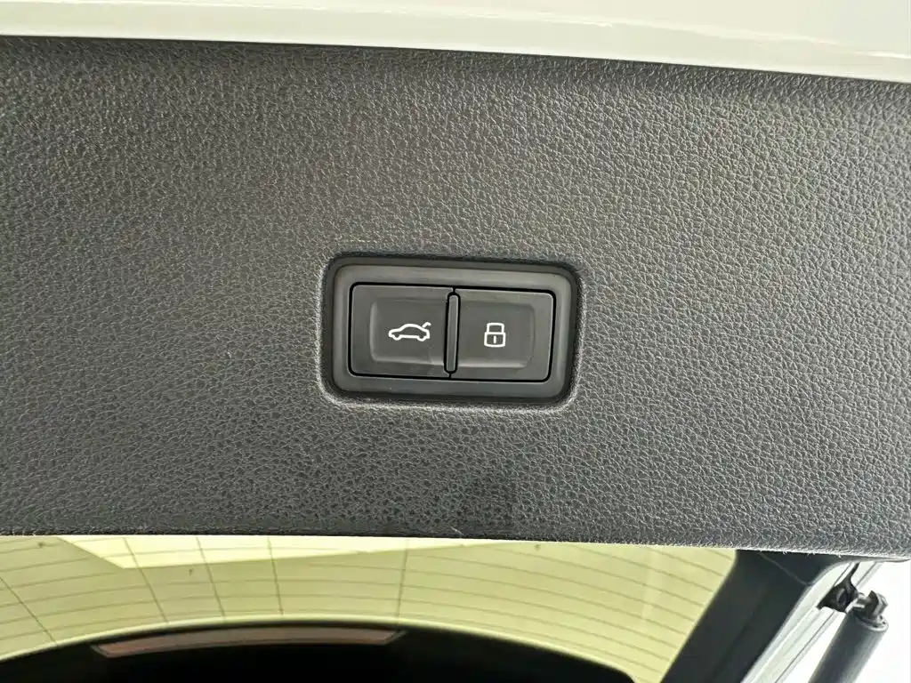 Audi Q8 — миниатюра 26