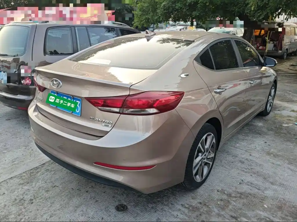 Hyundai Elantra — миниатюра 7