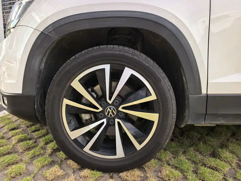 Volkswagen Tharu — миниатюра 8