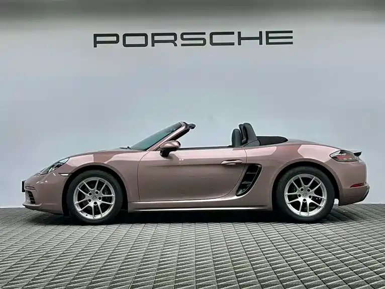 PORSCHE  718