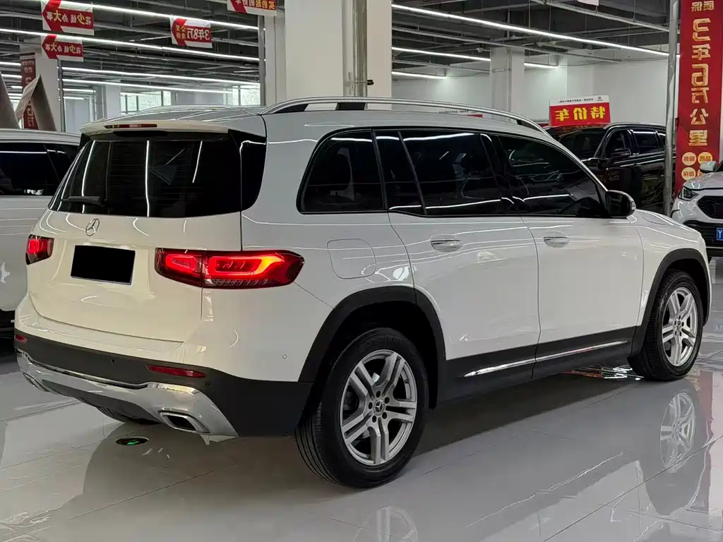 Mercedes-Benz GLB — миниатюра 9