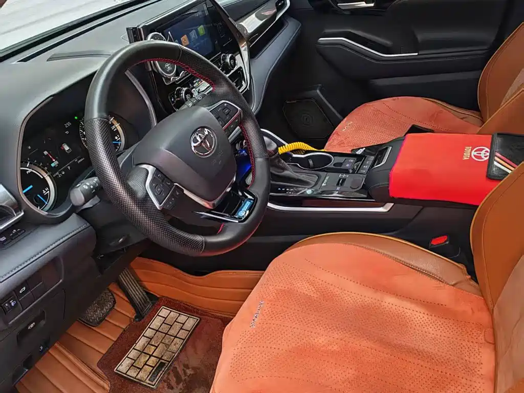 Toyota Highlander - фото 11