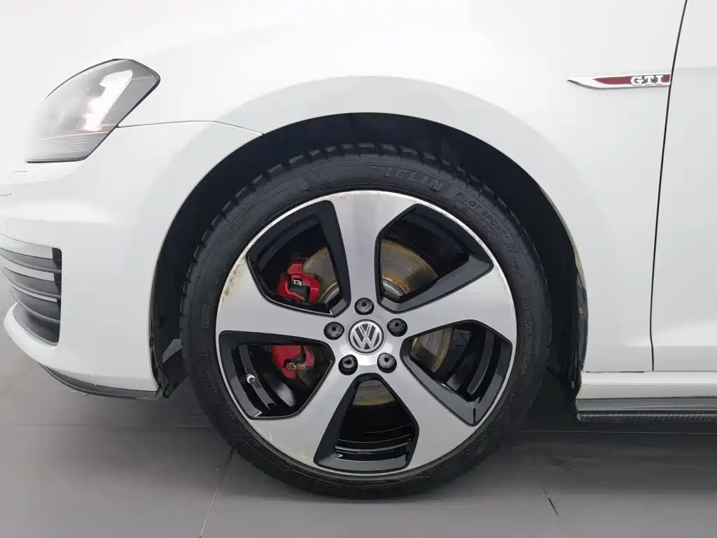 Volkswagen Golf GTI — миниатюра 17