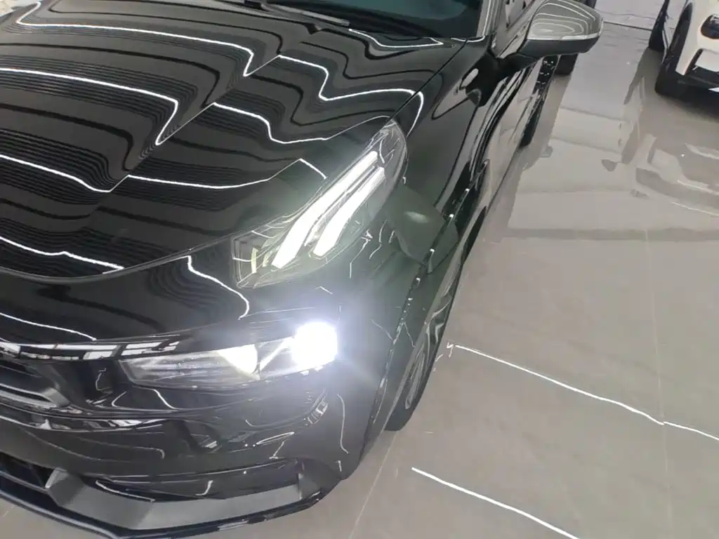 Lynk & Co 02 Hatchback — миниатюра 24