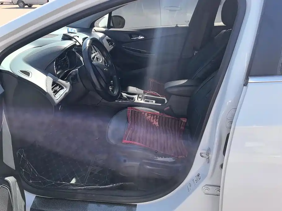 Chevrolet Cruze — миниатюра 9