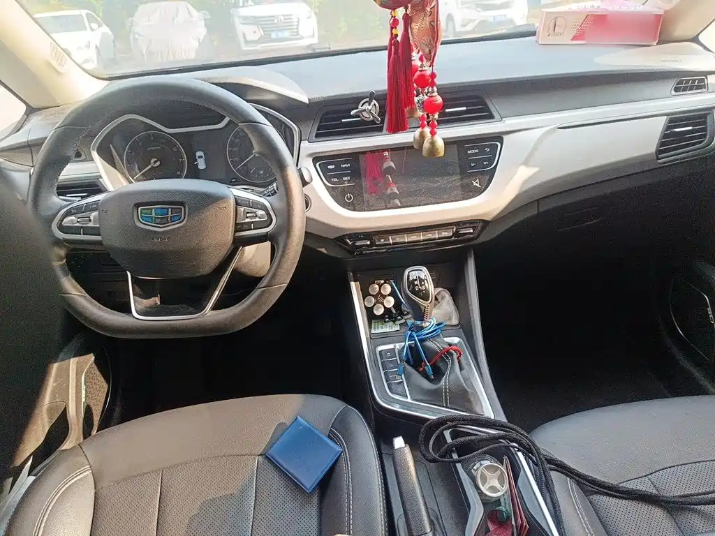 Geely Vision X3 — миниатюра 13