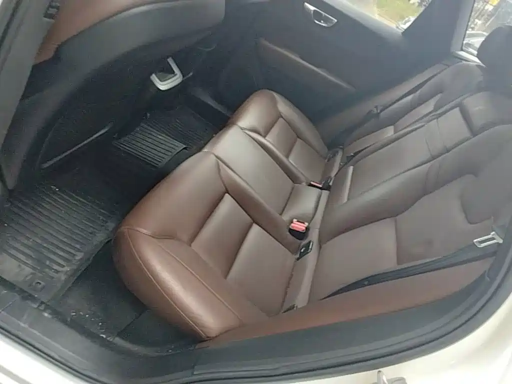 Volvo XC60 — миниатюра 17