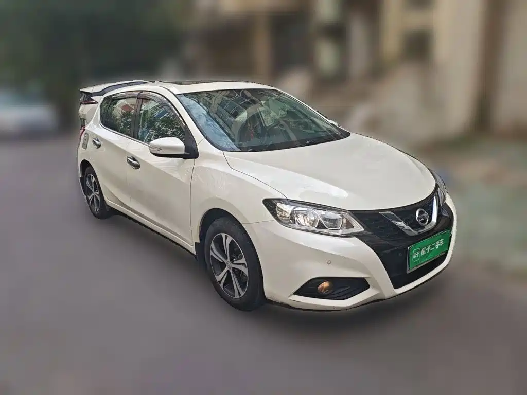 Nissan Tiida — миниатюра 11