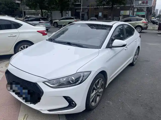 Hyundai Elantra Langdong