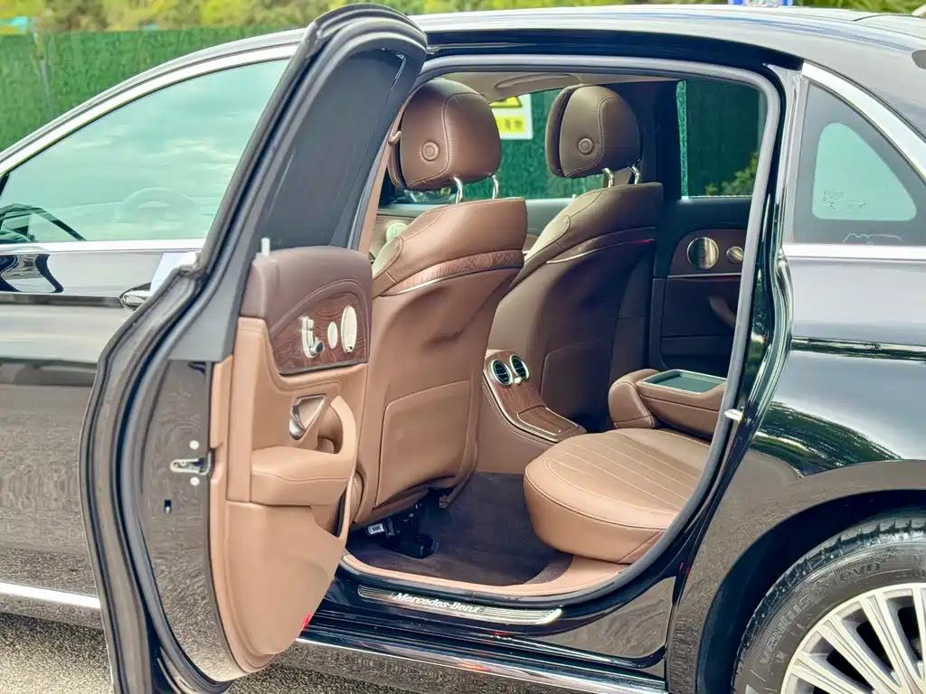 Mercedes-Benz E-Class E 2022 E 300 L Luxury