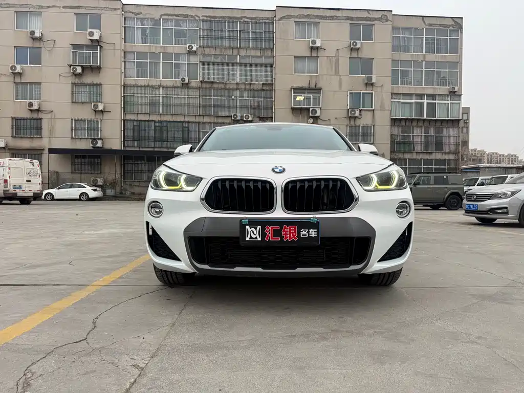 BMW X2