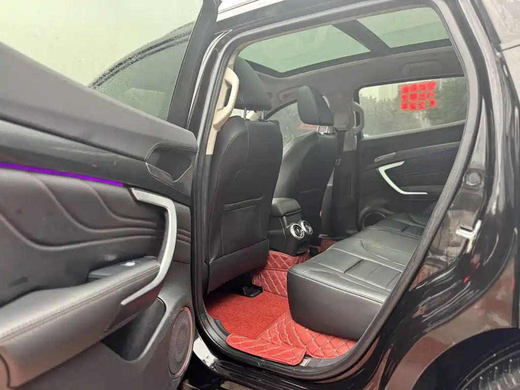 WEI PAI WEI BRAND VV7