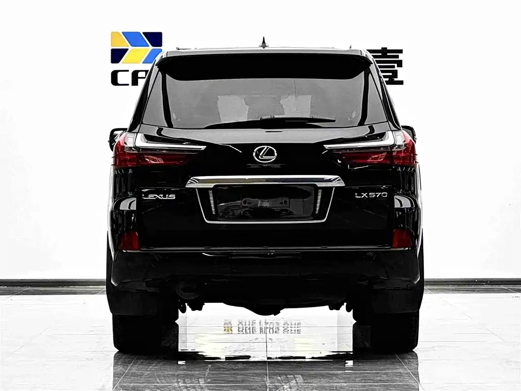 Lexus LX — миниатюра 5