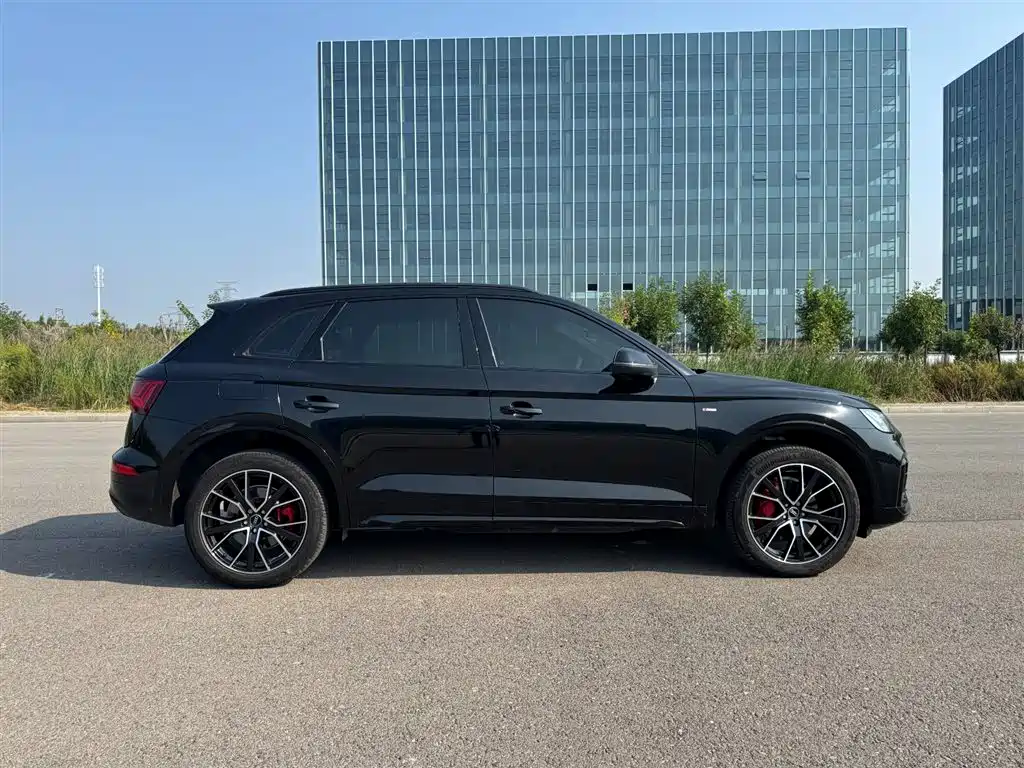 AUDI  Q5L