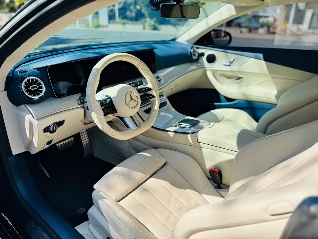 MERCEDES-BENZ E CLASS