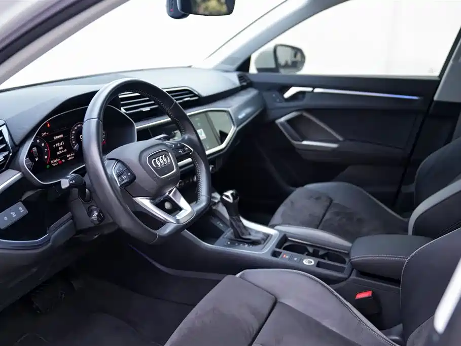 Audi Q3 2020 40 TFSI Fashion