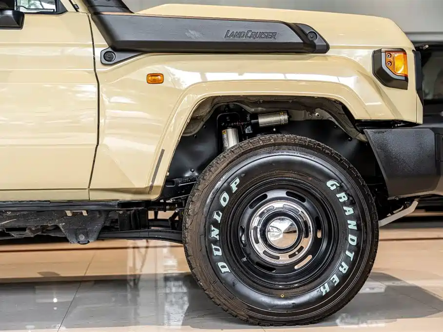 Toyota Land Cruiser LC78 2024 4.0L