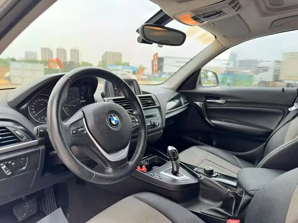 BMW 1 Series (Import) — миниатюра 6
