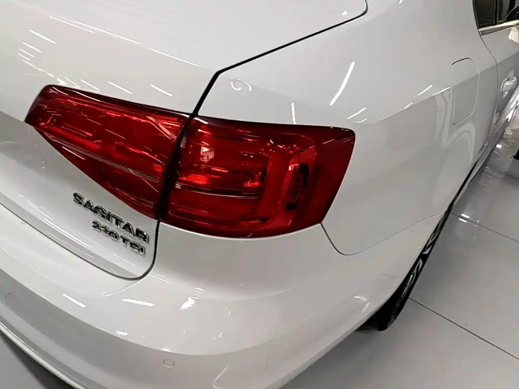 Volkswagen Sagitar — миниатюра 8