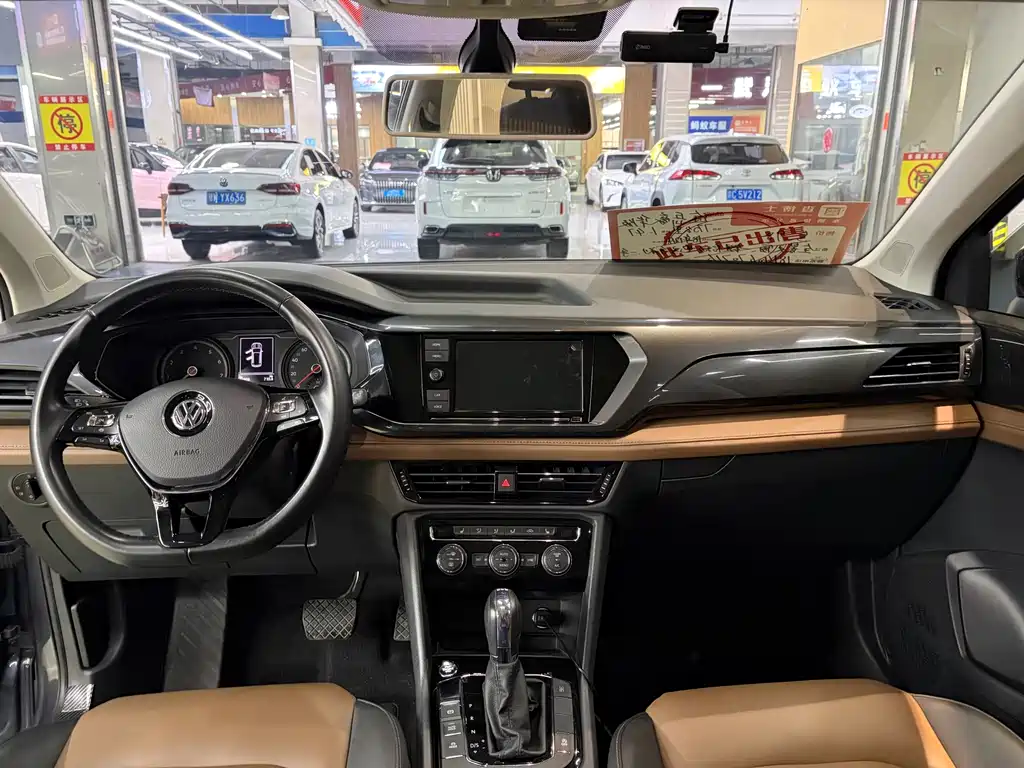 Volkswagen Tharu — миниатюра 6