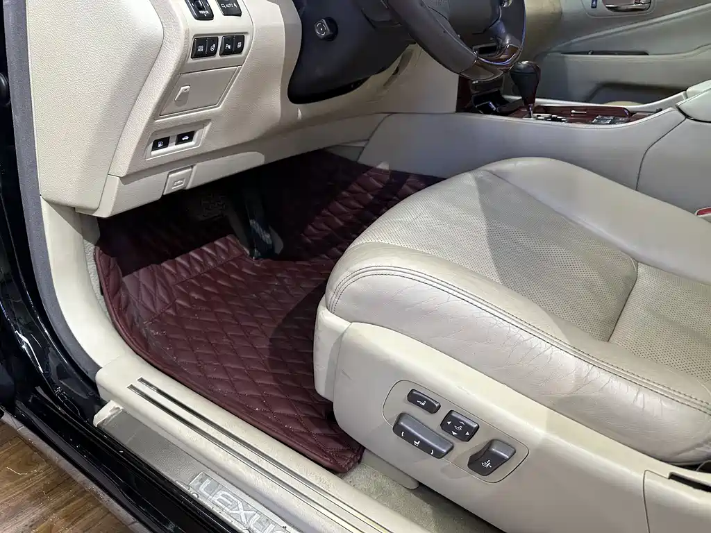 Lexus LS 2010 460L Luxury