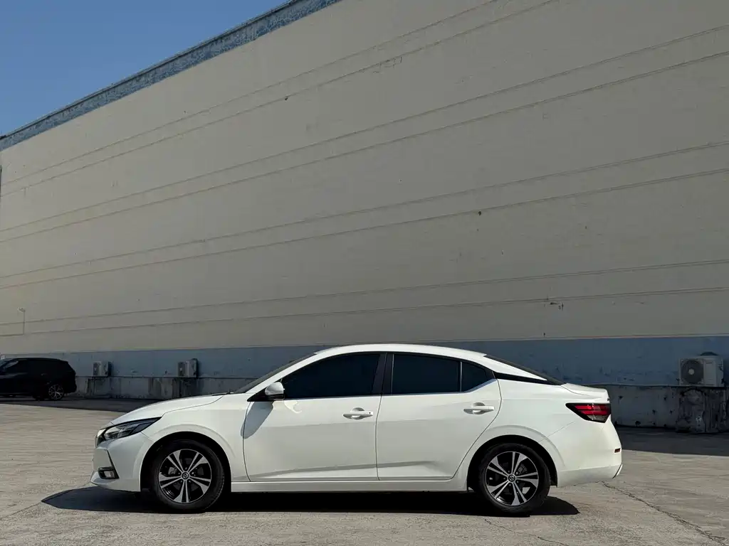 Nissan Sylphy — миниатюра 8