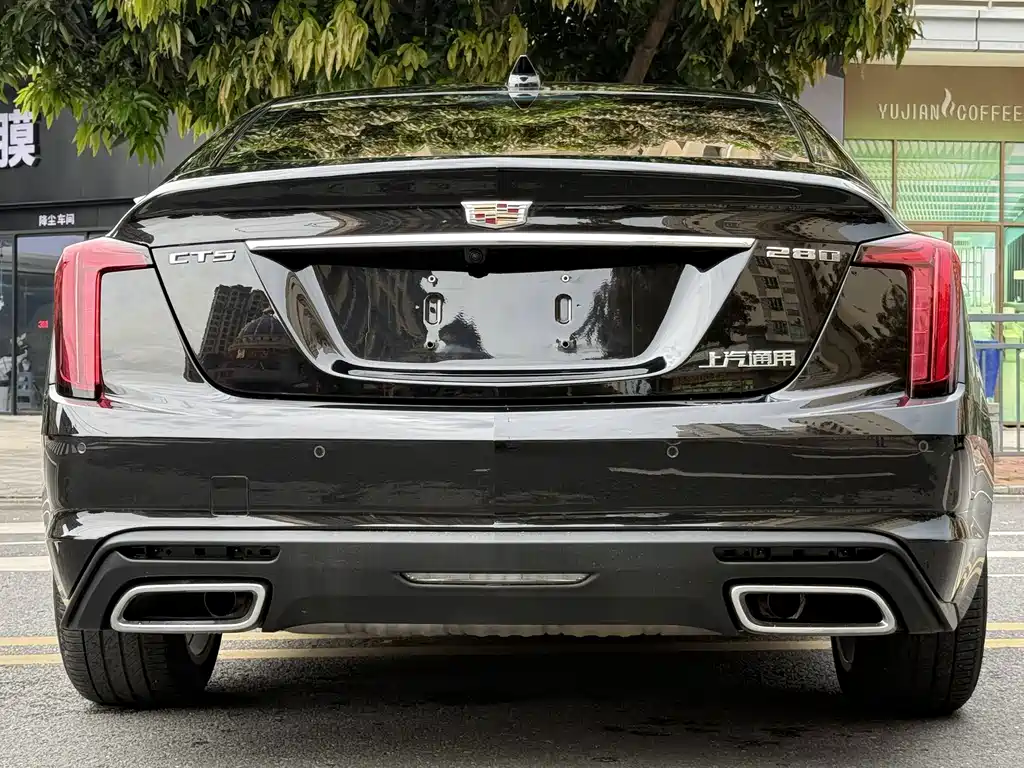 Cadillac CT5 — миниатюра 6