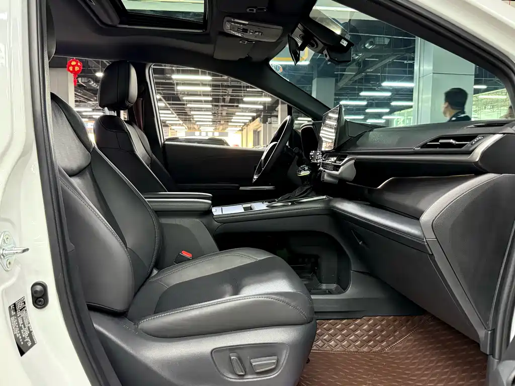 Toyota Sienna - фото 18