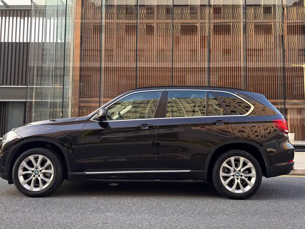 BMW X5 (Import) — миниатюра 3