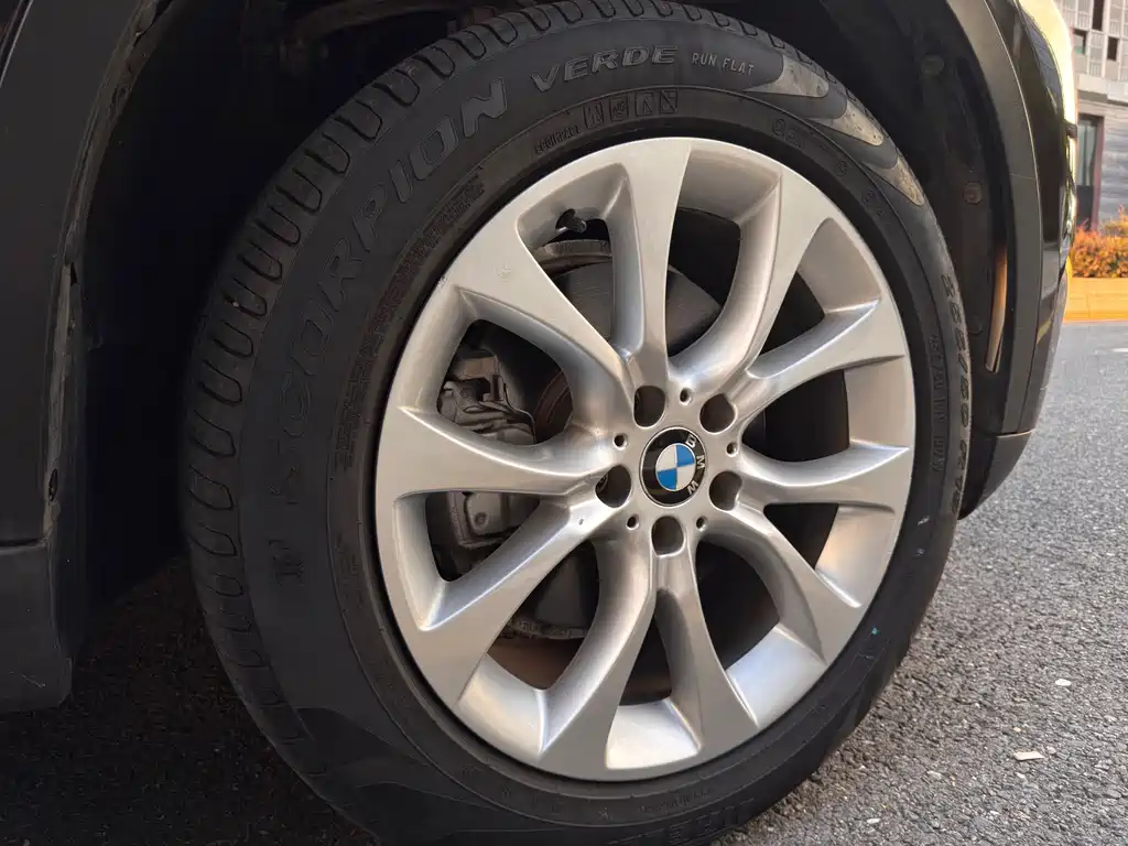 BMW X5 (Import) — миниатюра 30