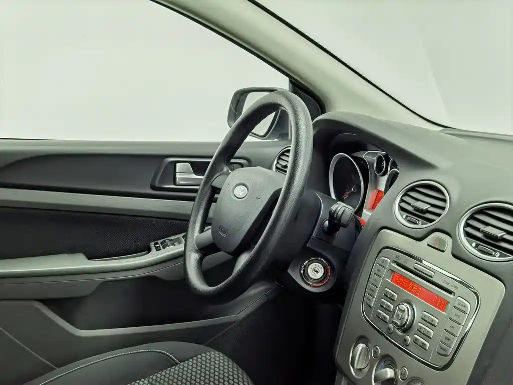 Ford Focus — миниатюра 22