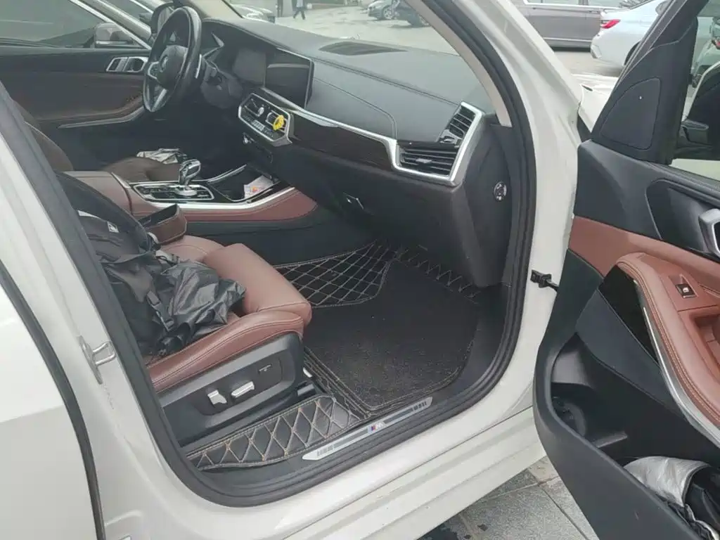 BMW X5 (Import) — миниатюра 9