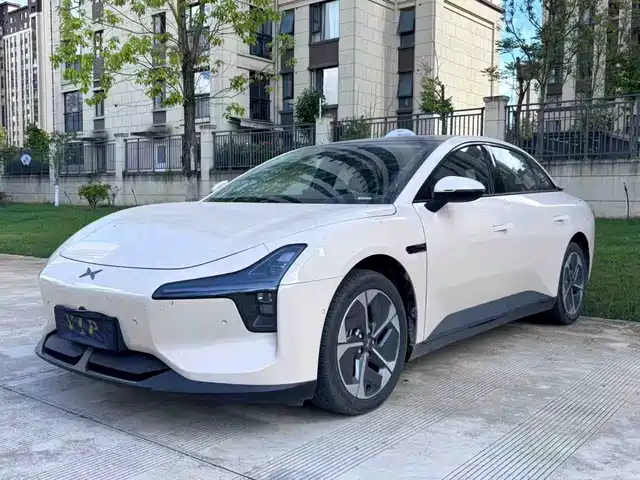 2025 Xpeng Mona M03