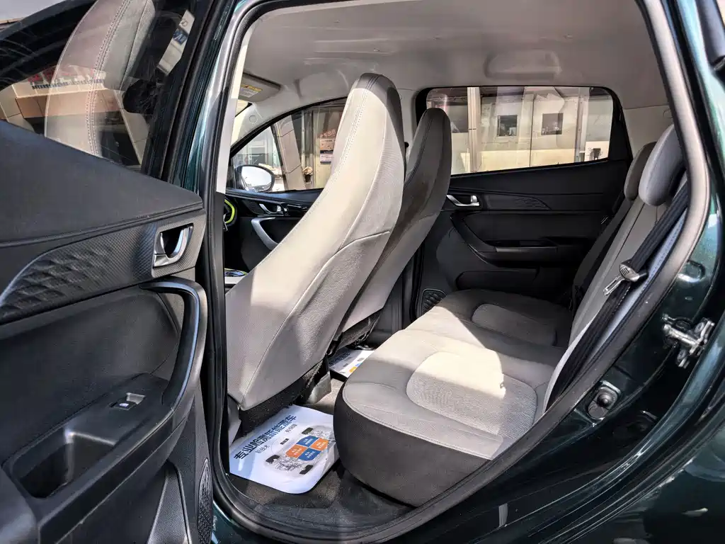 Changan Benben E-Star — миниатюра 7