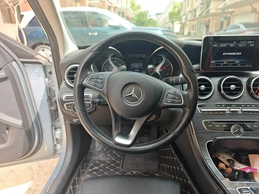 Mercedes-Benz C-Class — миниатюра 3
