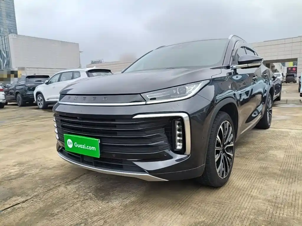 Exeed Lingyun — миниатюра 2