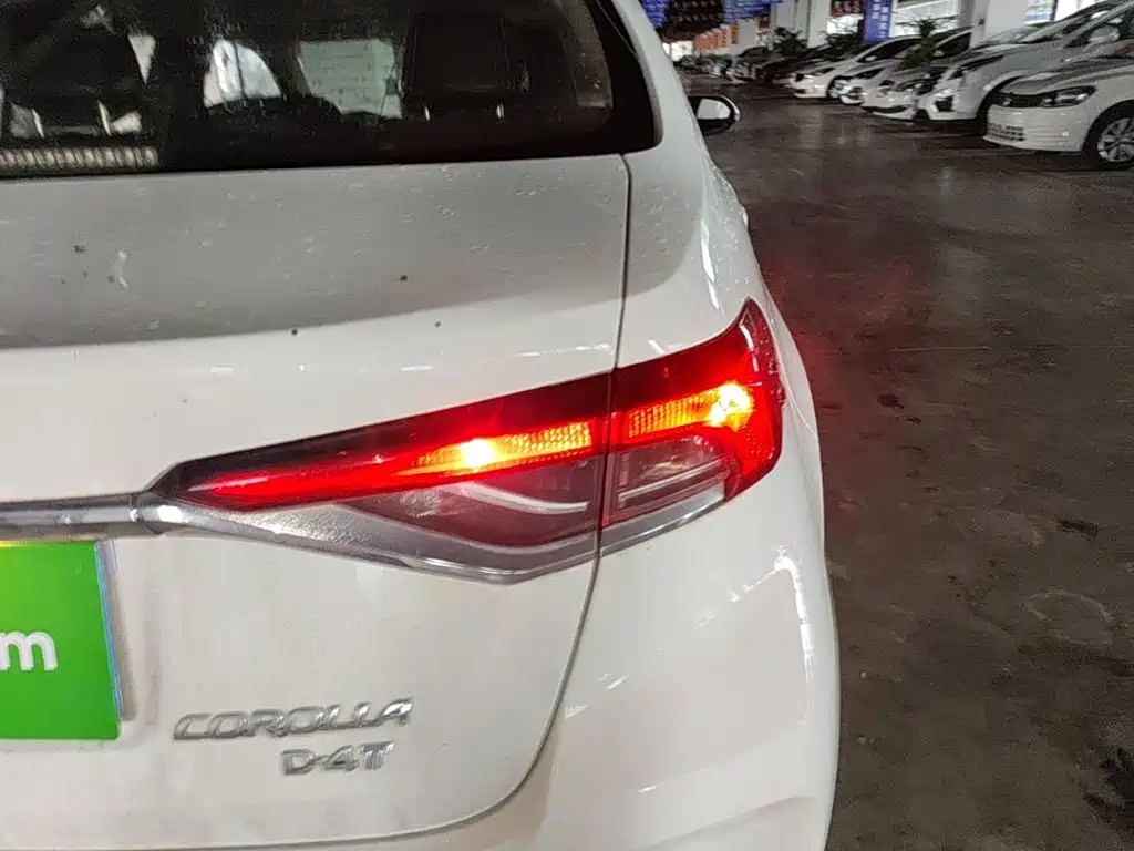 Toyota Corolla — миниатюра 8
