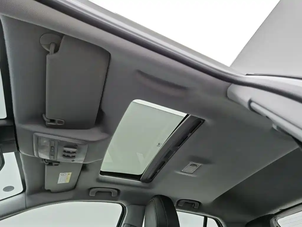 Chevrolet Trax — миниатюра 14