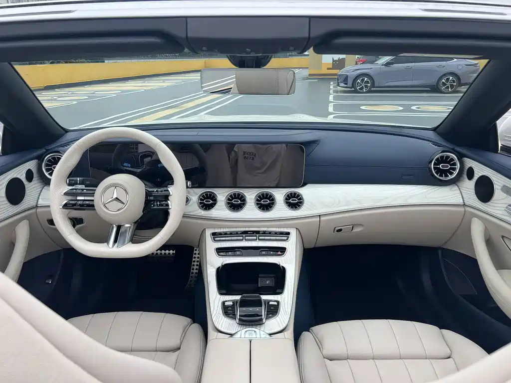 Mercedes-Benz E-Class (Import) — миниатюра 13