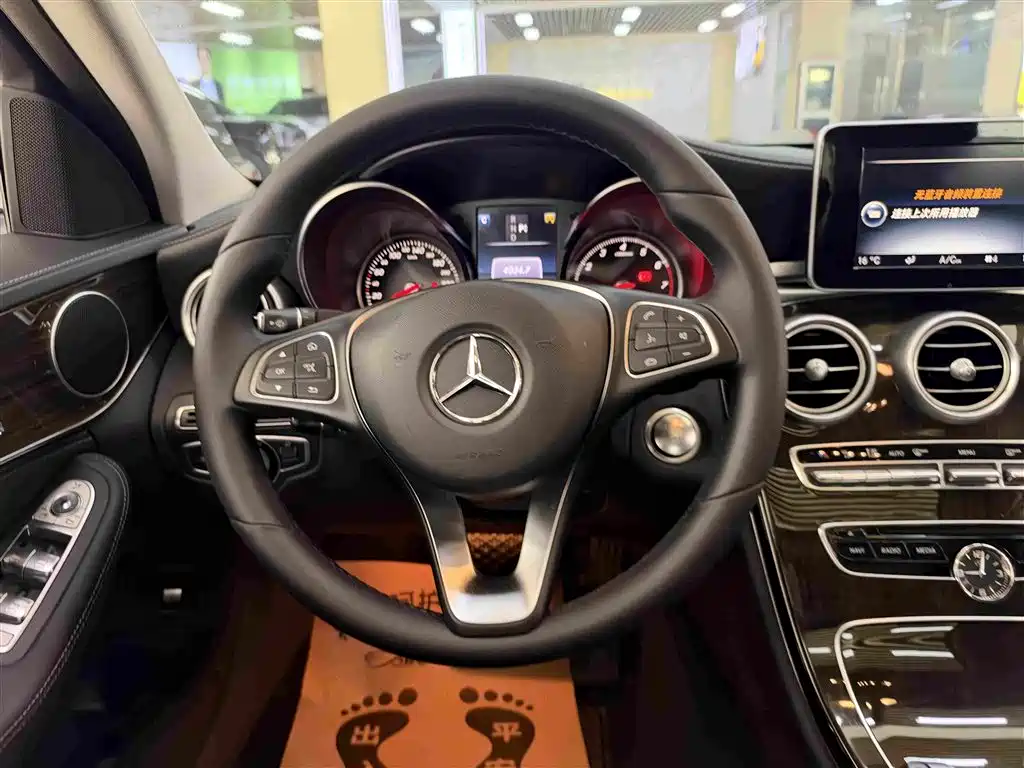 Mercedes-Benz C-Class — миниатюра 12