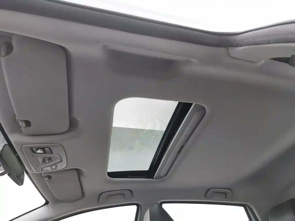 Geely Vision X3 — миниатюра 14