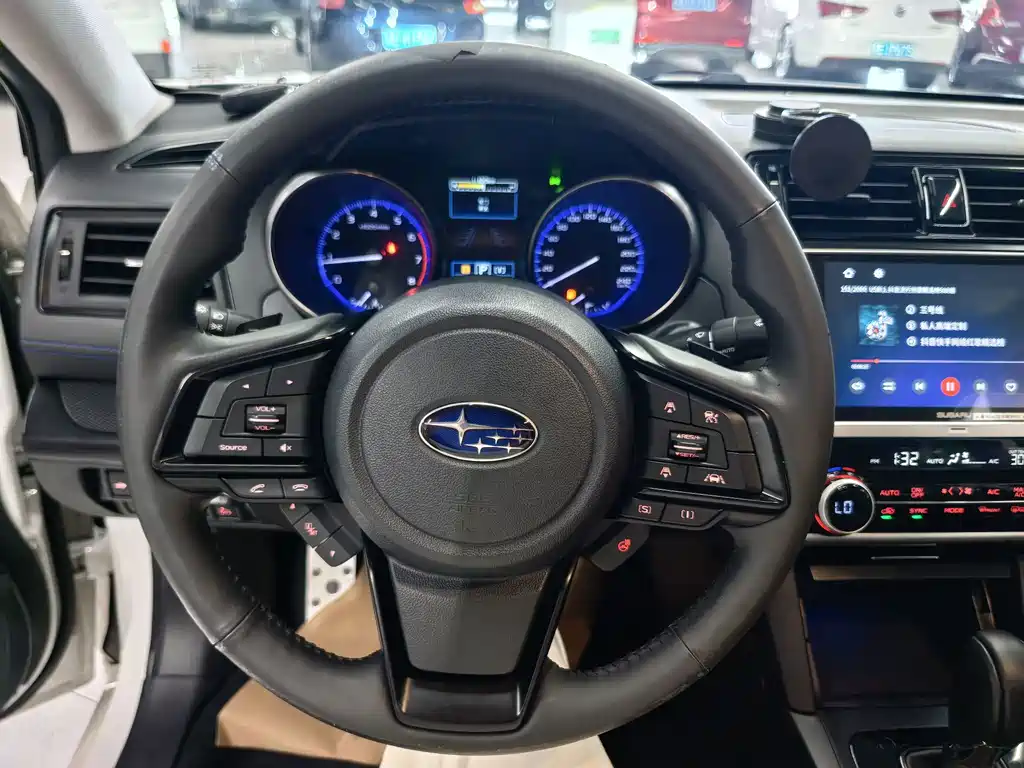 Subaru Legacy — миниатюра 11