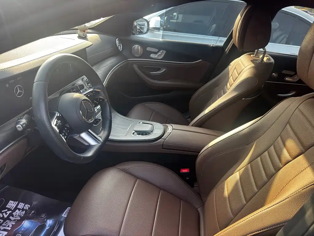 Mercedes-Benz E-Class — миниатюра 18