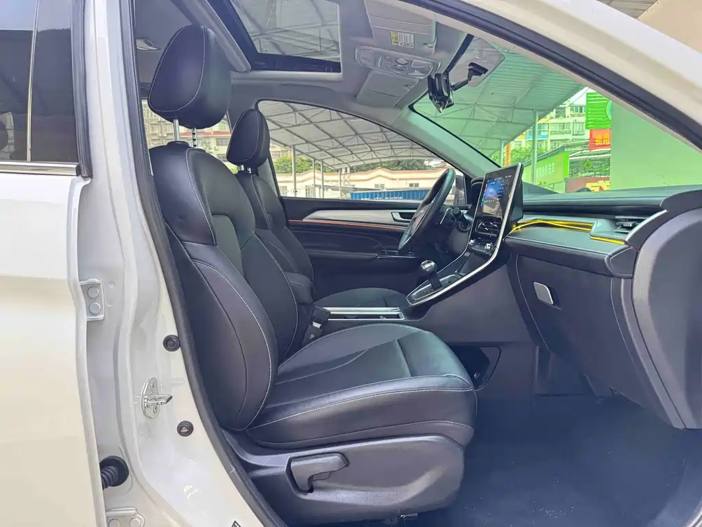Haval M6 — миниатюра 10