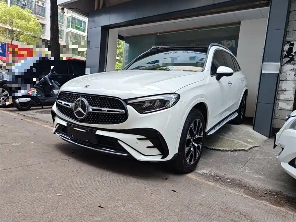 Mercedes-Benz GLC 2023
